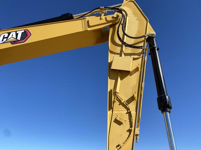 Image of Caterpillar 320GC equipment image 4