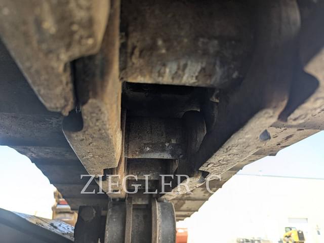 Image of Caterpillar 330 equipment image 2