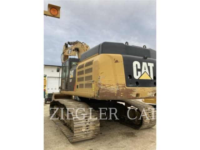 Image of Caterpillar 352F equipment image 2