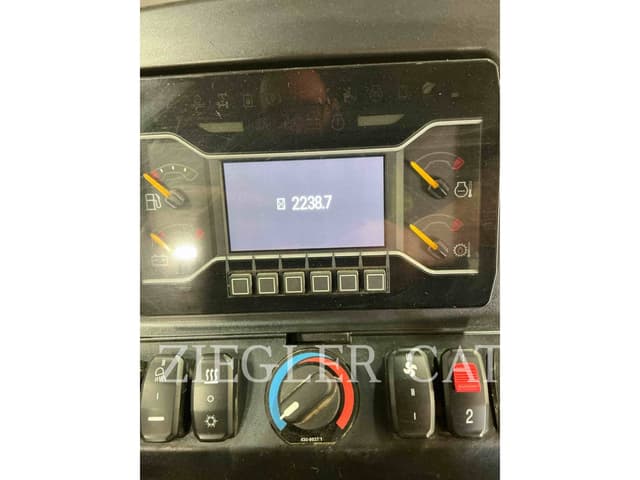 Image of Factory Cat  420 equipment image 4