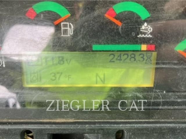 Image of Caterpillar 420F2 IT equipment image 4