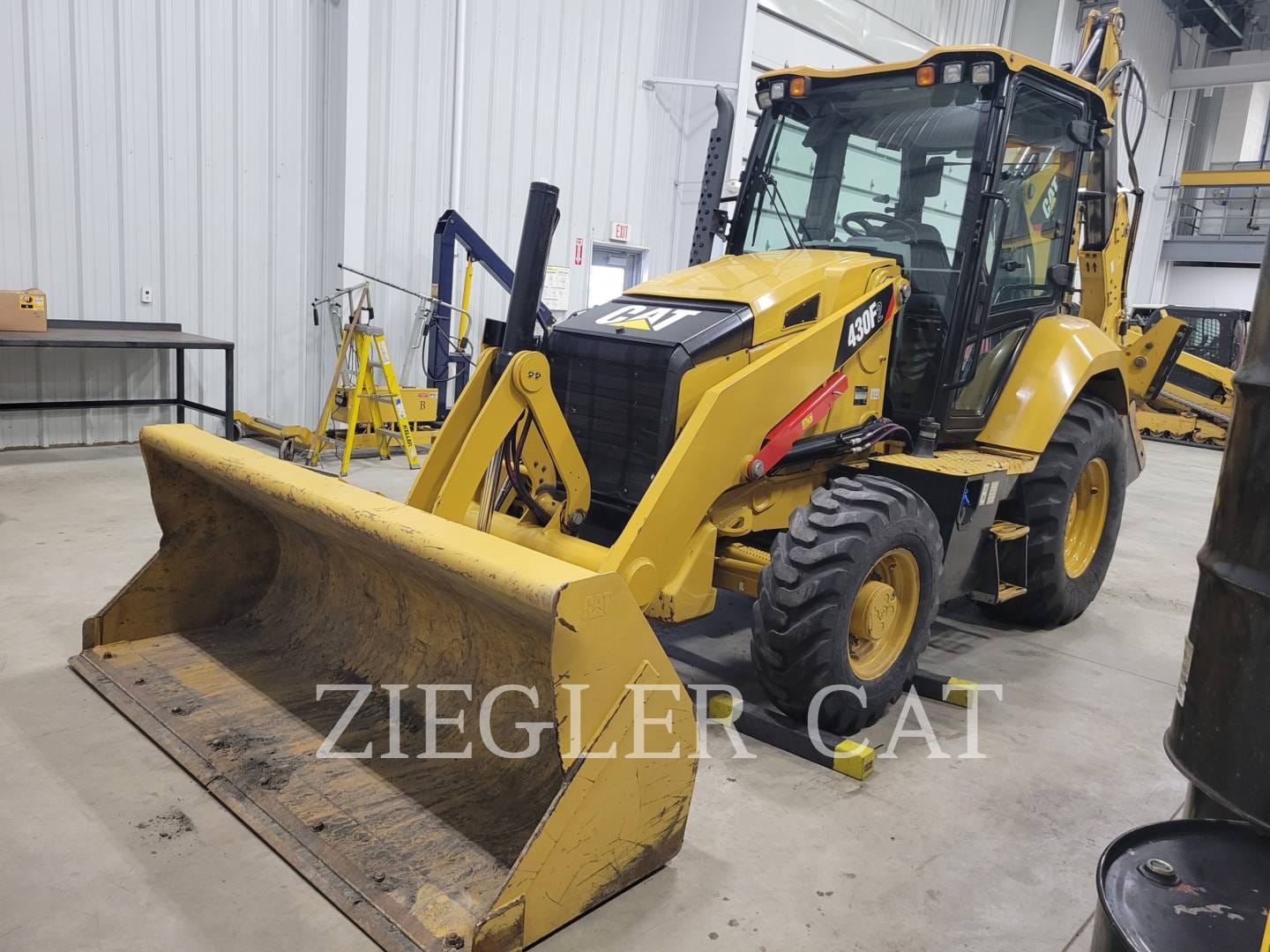 Main image Caterpillar 430F2
