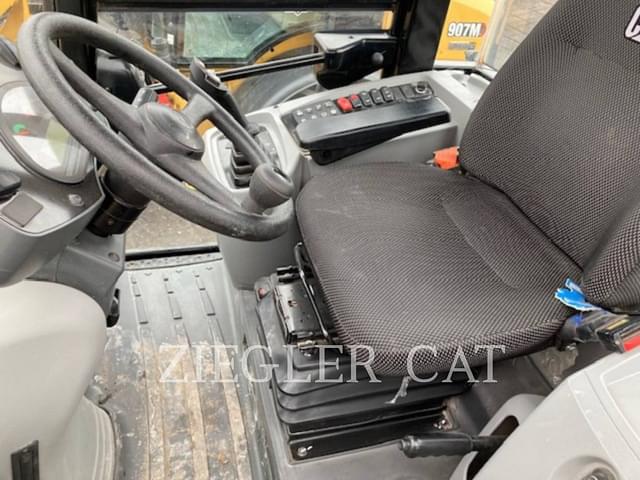 Image of Caterpillar 907M equipment image 4