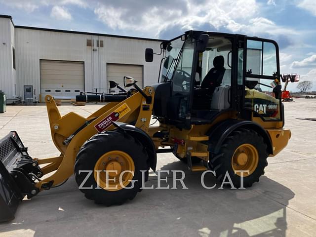 Image of Caterpillar 908M equipment image 4