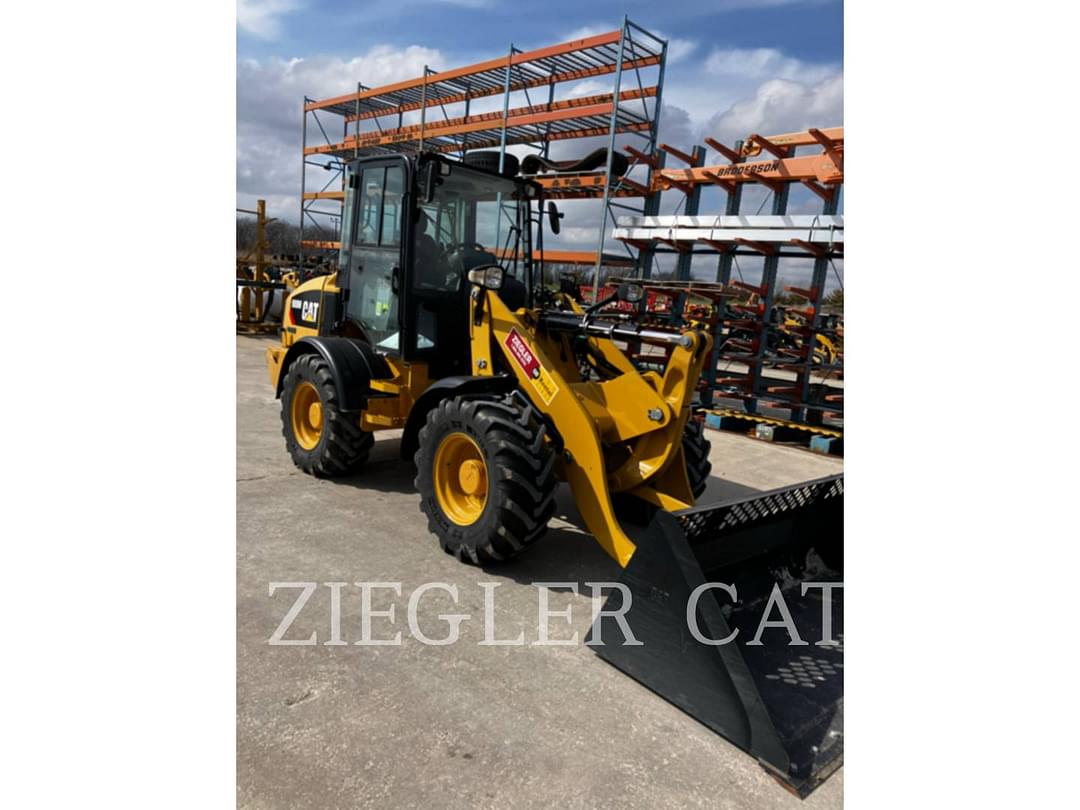 Image of Caterpillar 908M Primary image