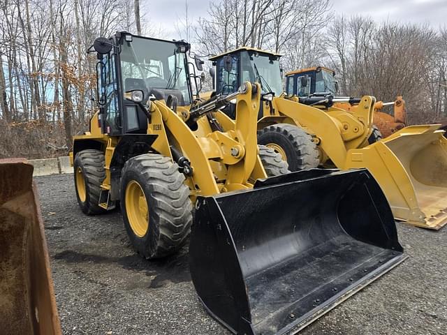 Image of Caterpillar 910M equipment image 3