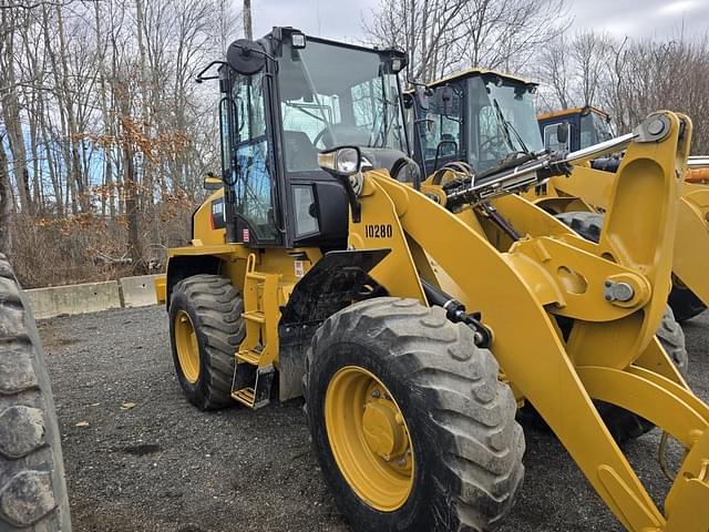 Image of Caterpillar 910M equipment image 4