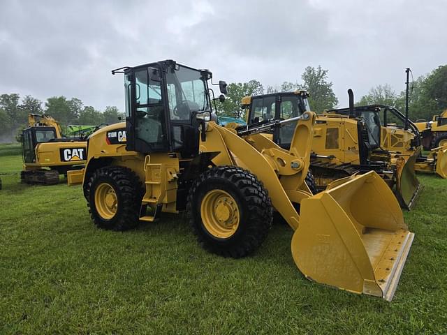 Image of Caterpillar 910M equipment image 2
