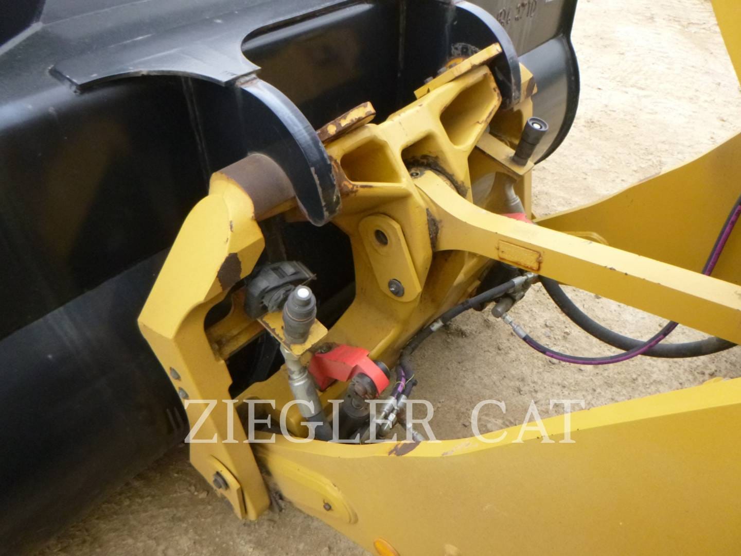 2020 Caterpillar 926M Equipment Image0