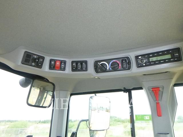 Image of Caterpillar 926M equipment image 1