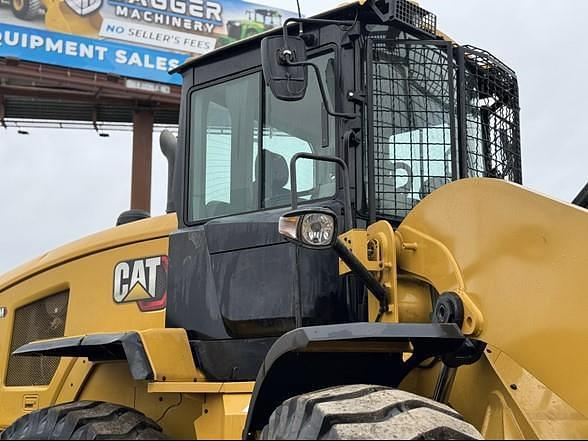 Image of Caterpillar 926M equipment image 4