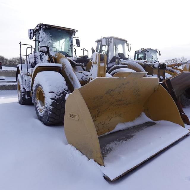 Image of Caterpillar 962M equipment image 2