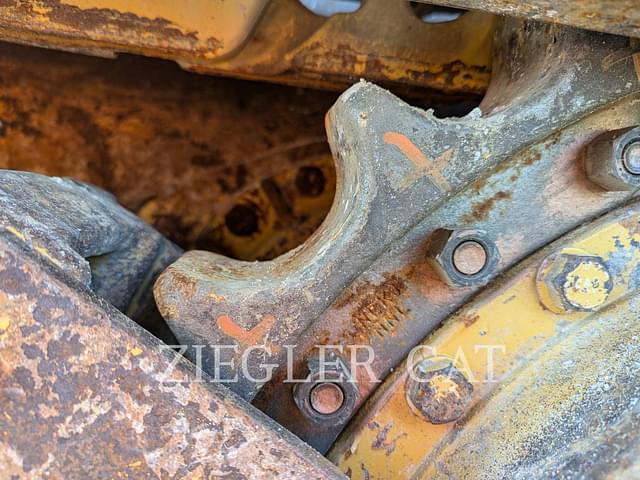 Image of Caterpillar 963K equipment image 4