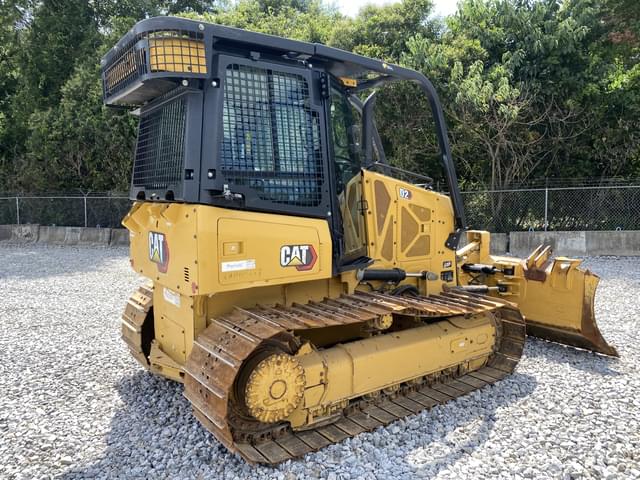 Image of Caterpillar D2 equipment image 2