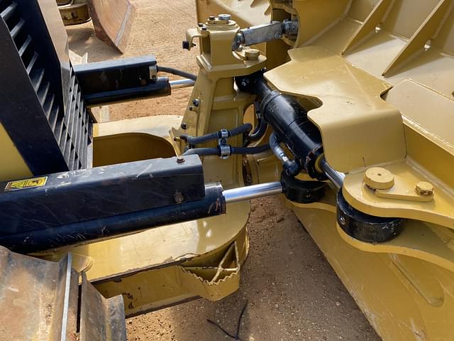 Image of Caterpillar D4LGP equipment image 4