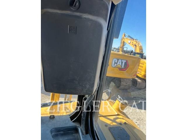 Image of Caterpillar D6LGP equipment image 1