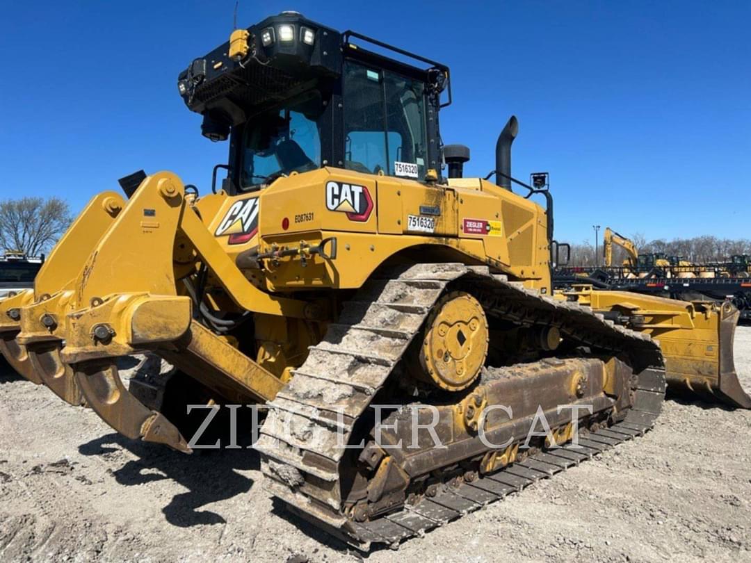 Image of Caterpillar D6LGP Primary image