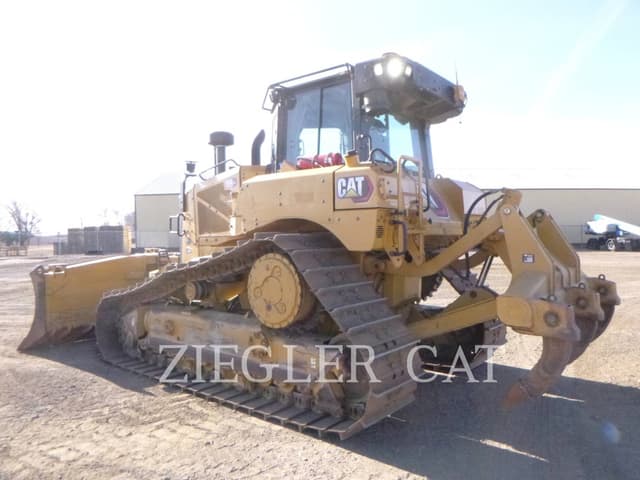 Image of Caterpillar D6XE equipment image 3