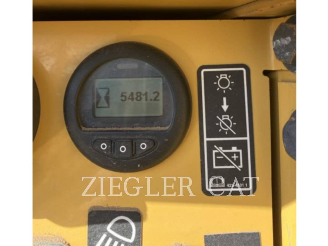 Image of Caterpillar D6XE LGP Primary image