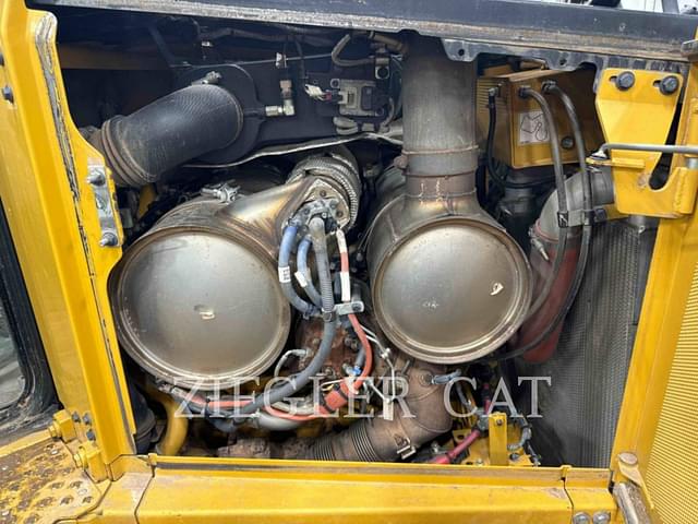 Image of Caterpillar D6XE LGP equipment image 4