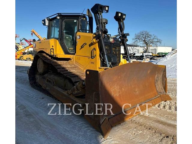Image of Caterpillar D6XE LGP equipment image 2