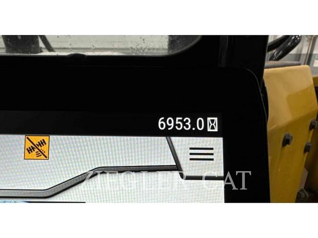 Image of Caterpillar D6XE LGP equipment image 3