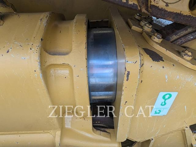 Image of Caterpillar D6XE LGP equipment image 2