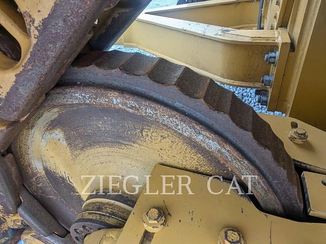 Image of Caterpillar D6XE LGP equipment image 4