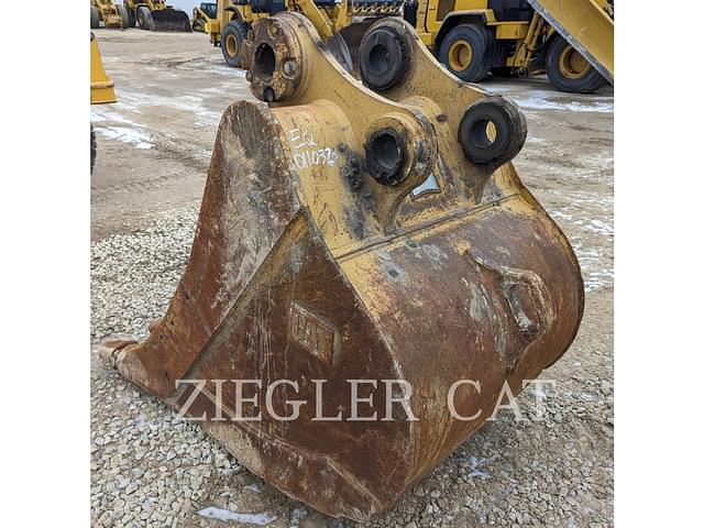 Image of Caterpillar Excavator Bucket equipment image 2