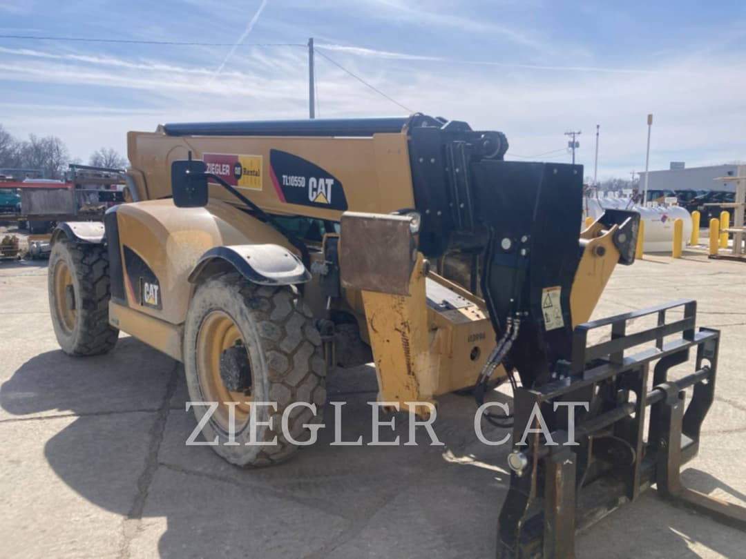 Image of Caterpillar TL1055D Image 1