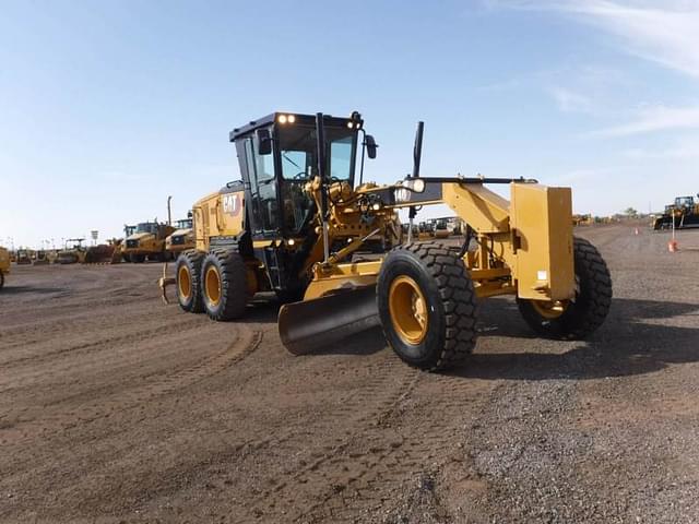 Image of Caterpillar 140 equipment image 1