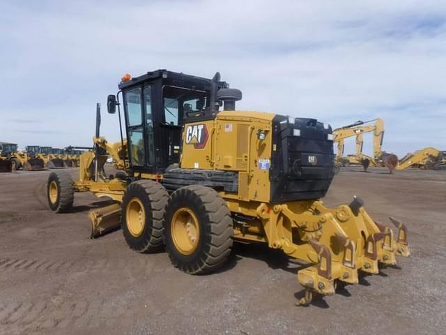 Image of Caterpillar 140 equipment image 2