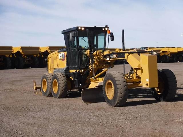 Image of Caterpillar 140 equipment image 1