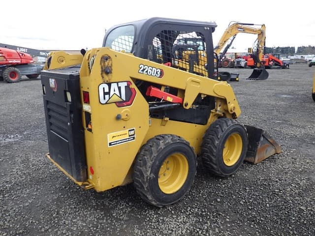 Image of Caterpillar 226D3 equipment image 4