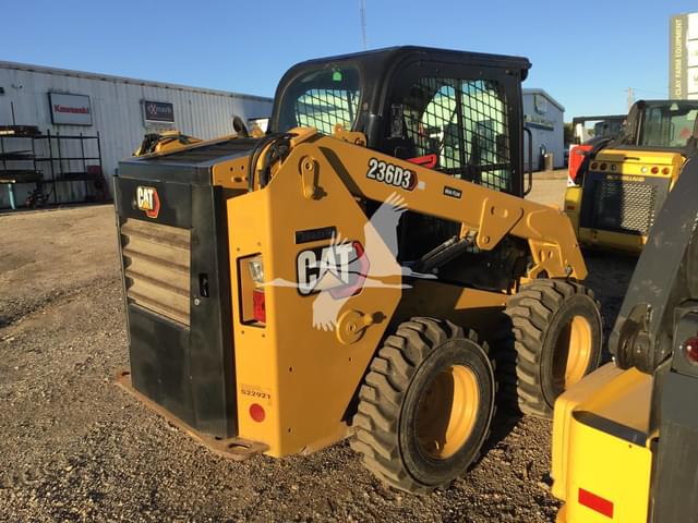 Image of Caterpillar 236D3 equipment image 4