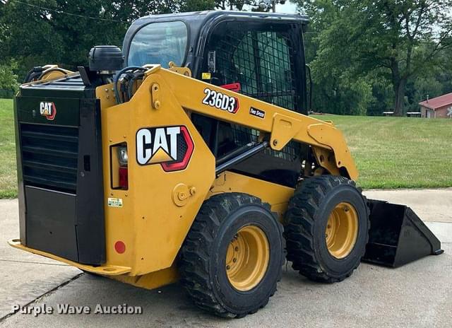 Image of Caterpillar 236D3 equipment image 4