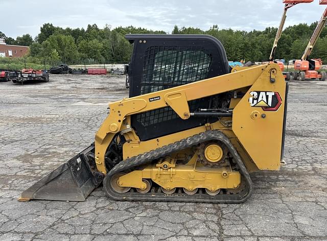 Image of Caterpillar 239D3 equipment image 1