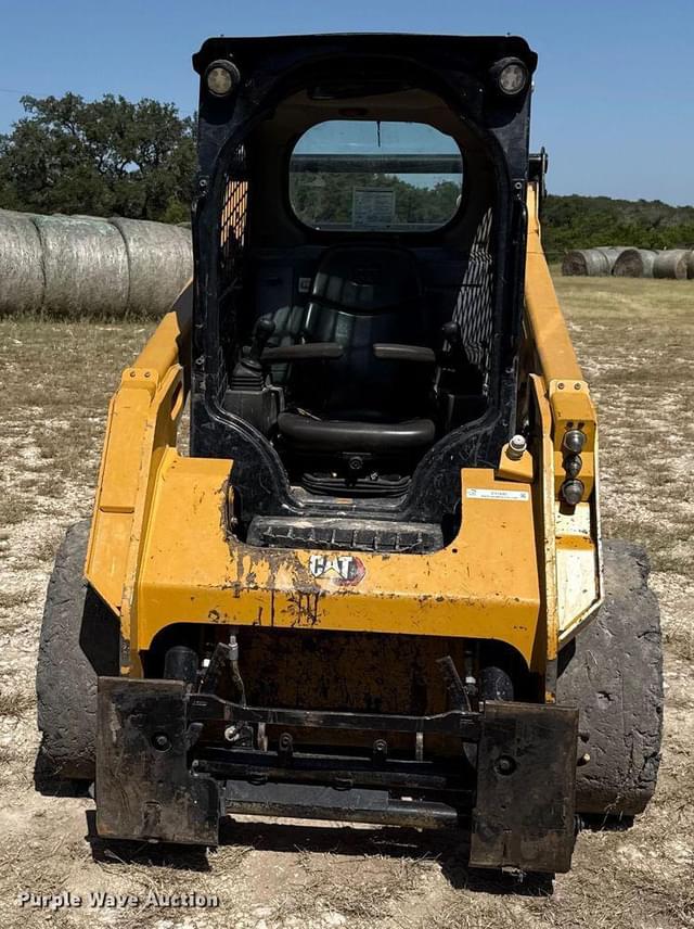 Image of Caterpillar 242D3 equipment image 1