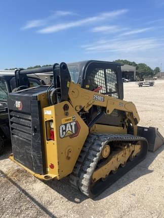 Image of Caterpillar 259D equipment image 3