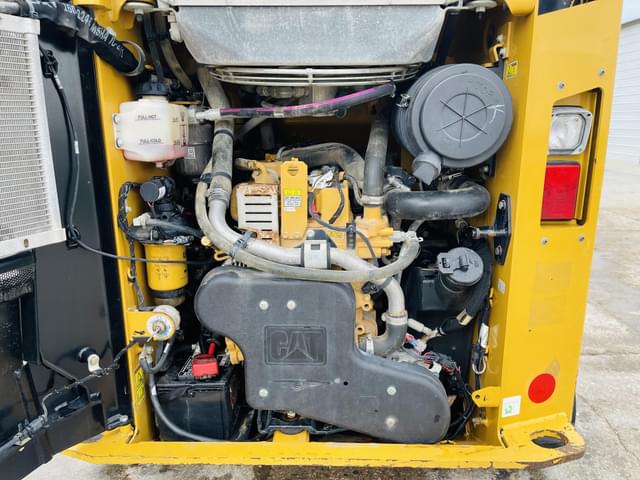 Image of Caterpillar 259D3 equipment image 4