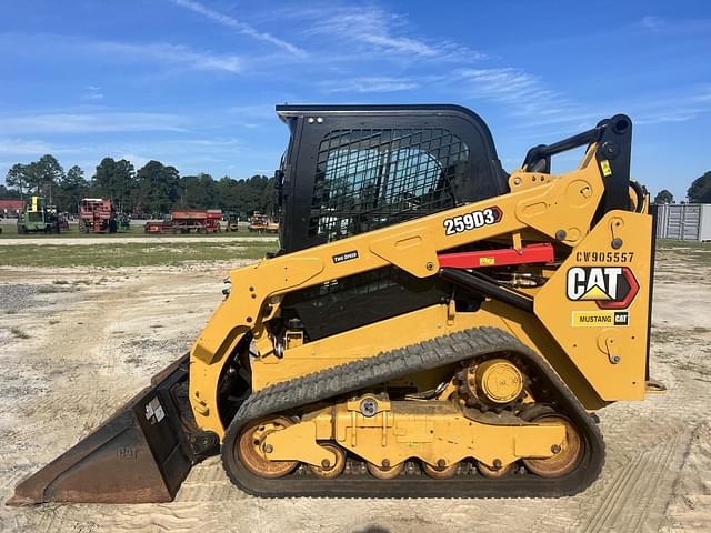 Image of Caterpillar 259D3 equipment image 2