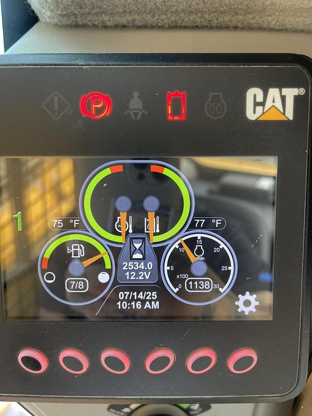Image of Caterpillar 259D3 equipment image 4