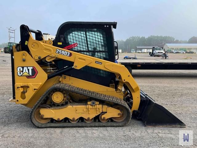 Image of Caterpillar 259D3 equipment image 4