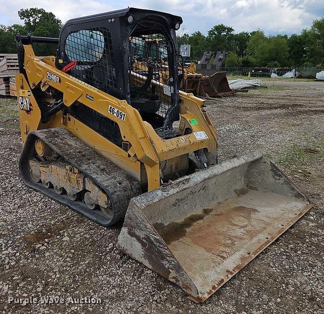 Image of Caterpillar 259D3 equipment image 2