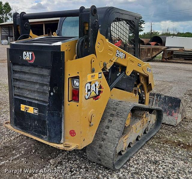 Image of Caterpillar 259D3 equipment image 4