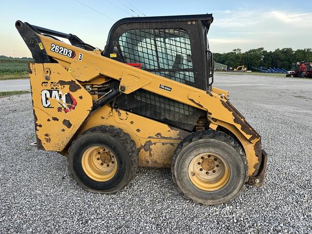 Image of Caterpillar 262D3 equipment image 4