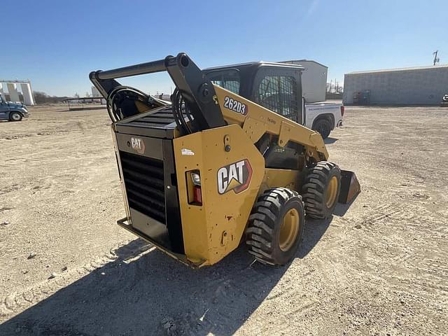 Image of Caterpillar 262D3 equipment image 3