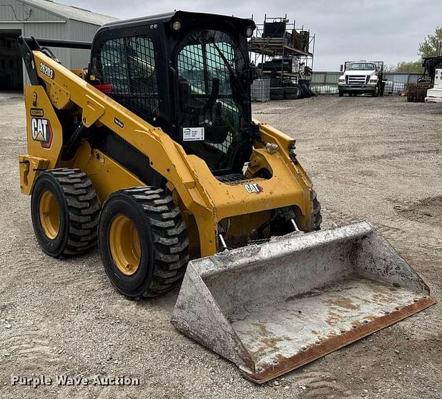 Image of Caterpillar 262D3 equipment image 2