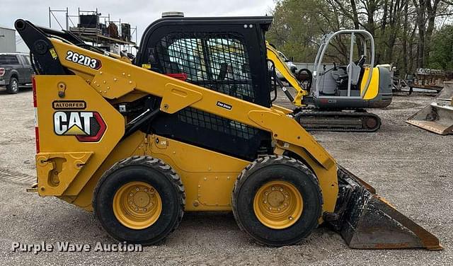 Image of Caterpillar 262D3 equipment image 3