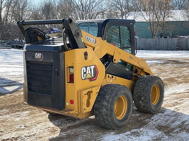 Image of Caterpillar 272D3 equipment image 4